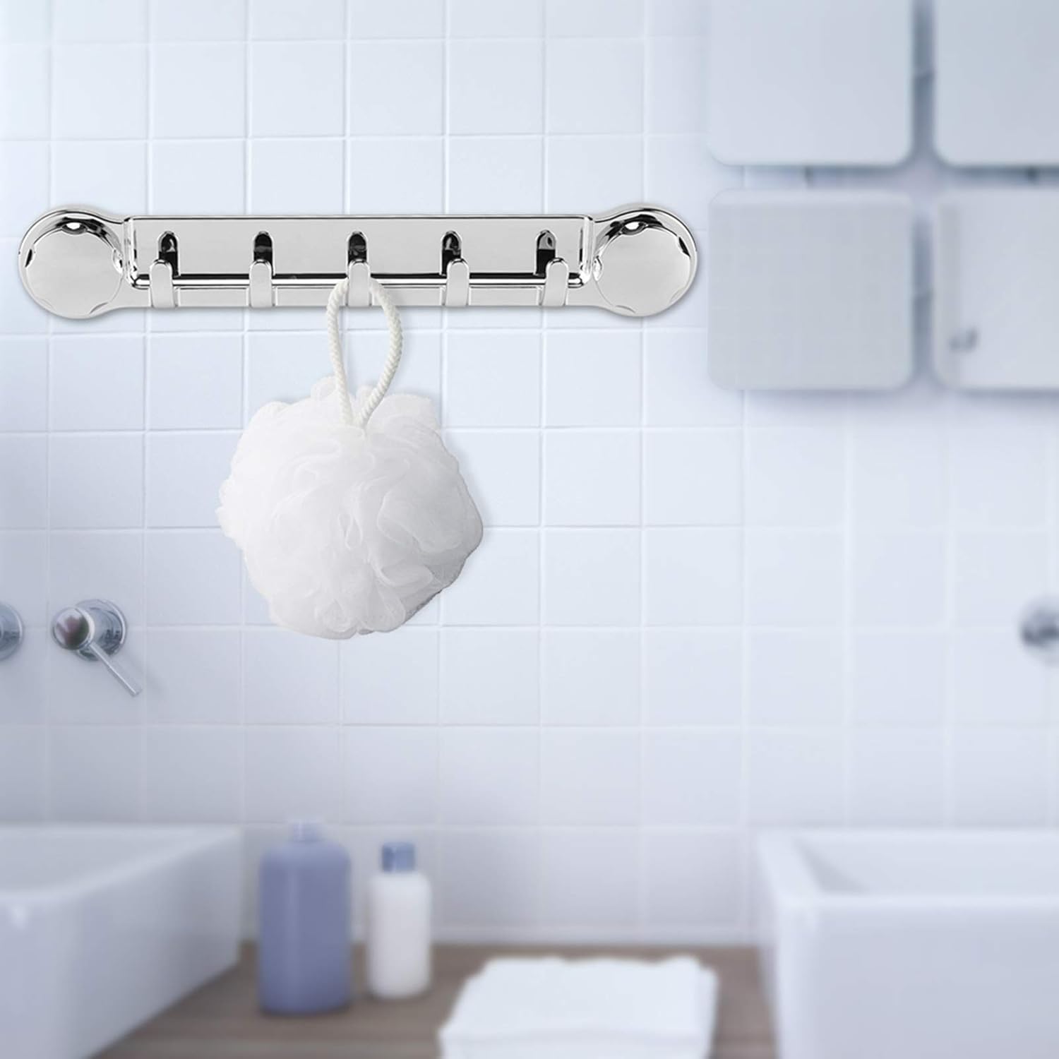 QANYEGN Towel Wall Rack with Suction Cup Hooks