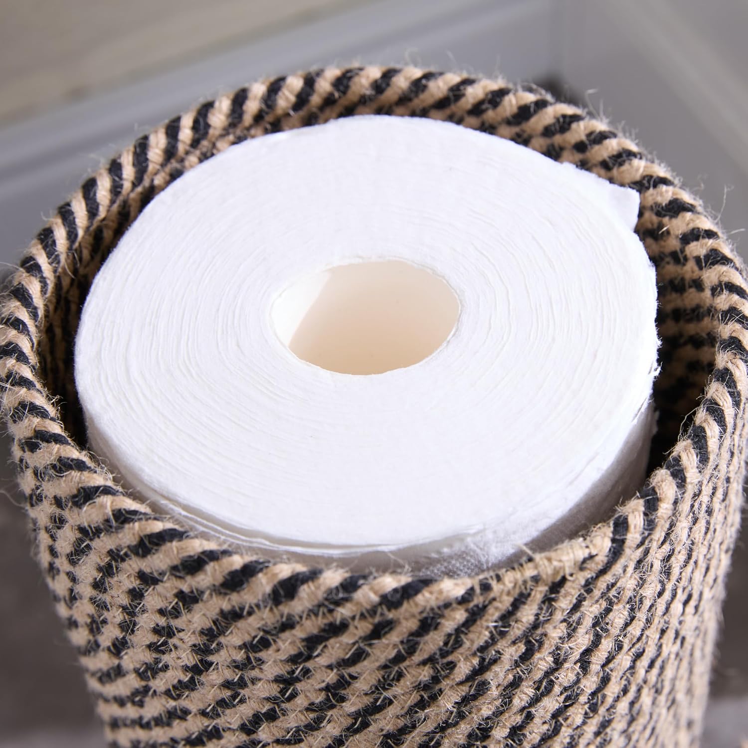 Luxury Jute Black Toilet Paper Holder