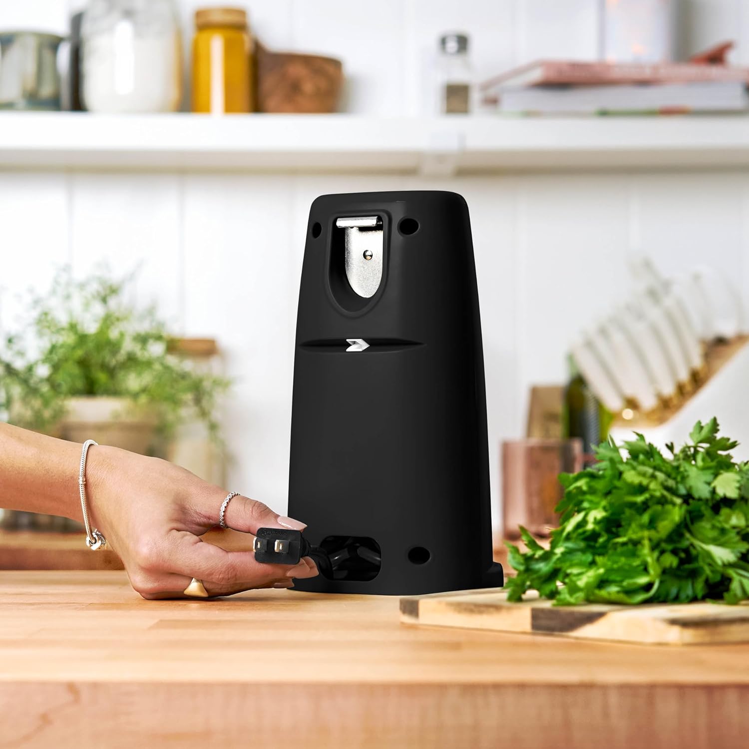 Electric Can Opener by Drew Barrymore with Auto-Turn Feature 1